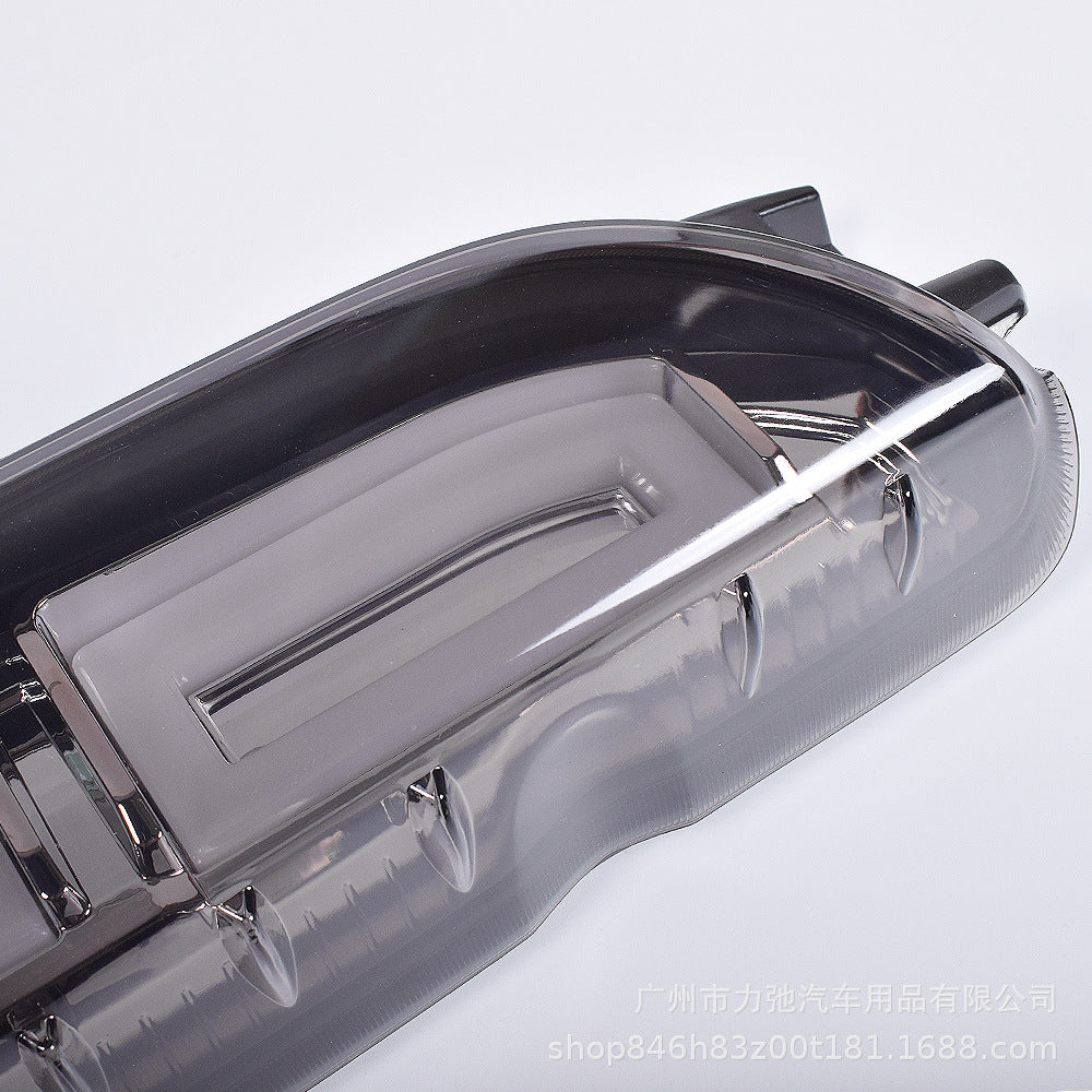 HIACE200 For Toyota Sea Lion 2005-2018 LED Tail Light Black Brake Light Turn Signal